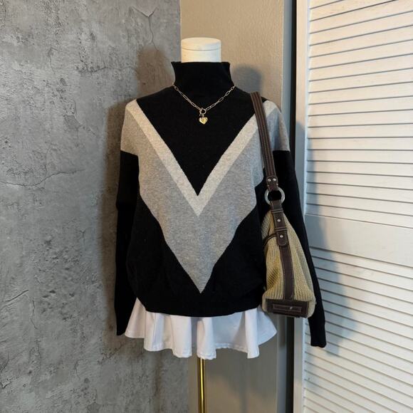 Old Navy Preppy Black Striped Turtleneck Sweater - Picture 2 of 7